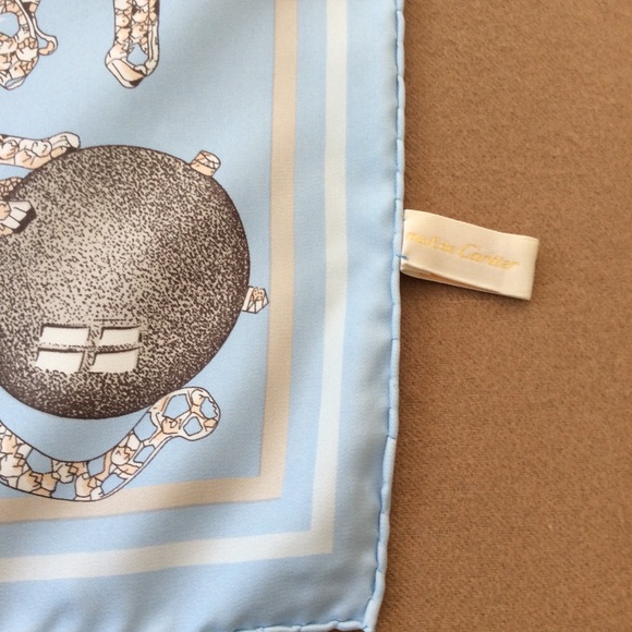 Cartier Jeweled Tiger Silk Scarf 🐅💎 - Picture 8 of 9